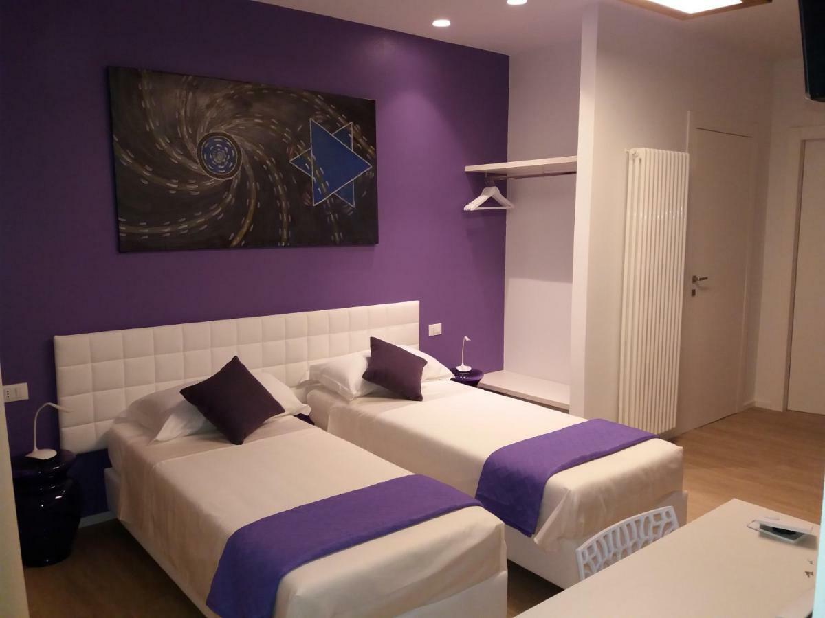 Suite Color เวโรนา ภายนอก รูปภาพ