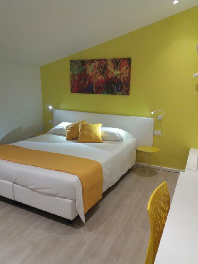 Suite Color เวโรนา ภายนอก รูปภาพ